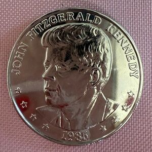 John F Kennedy Silver Collectors Commemorative Coin
